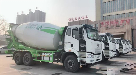 感謝有你，雄安有我！35臺(tái)凌宇攪拌車助力雄安新區(qū)建設(shè)